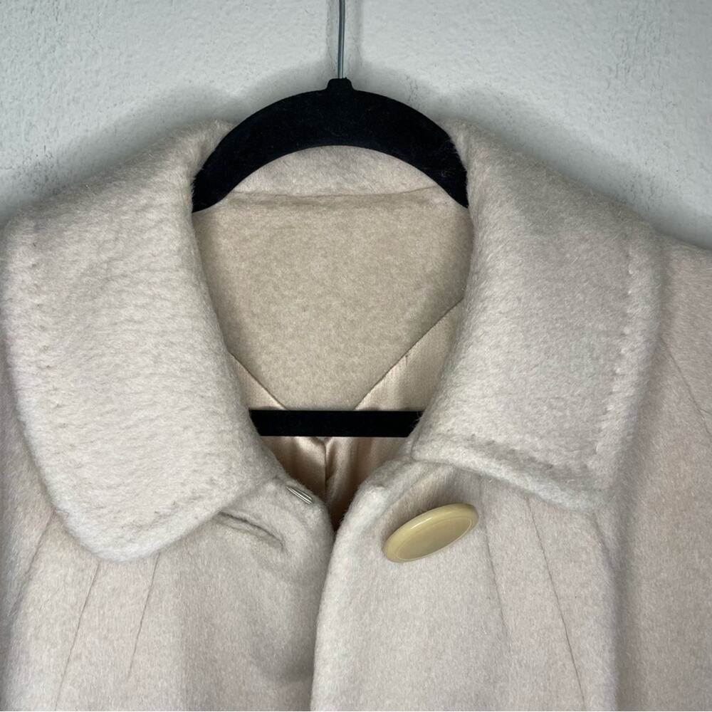 Vintage Cream Women's Coat - Picture 4 of 14